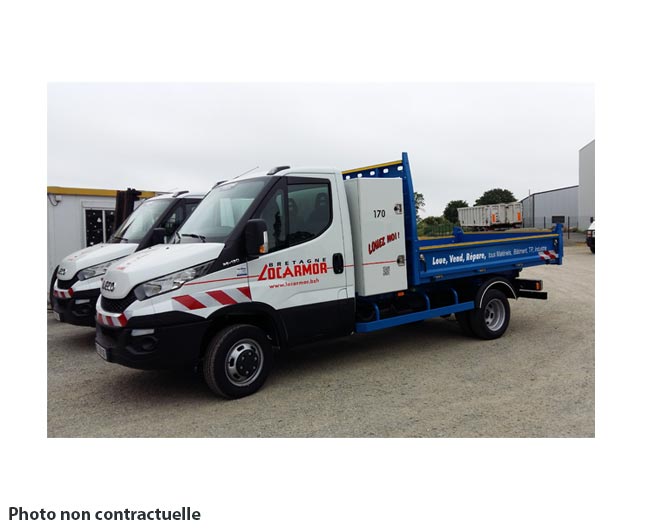 location camion benne avec coffre bretagne