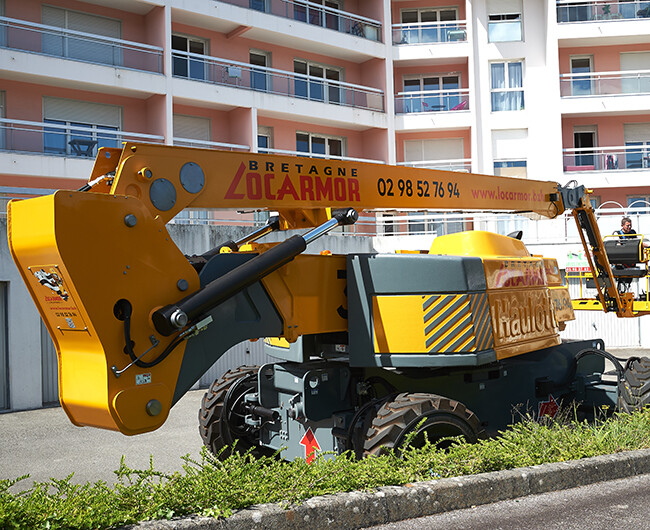 nacelle-diesel-32metres-HA32RTJPRO1
